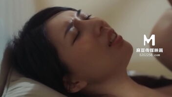 Super-fucking-hot episode of step-sis Liang Jia Xin provocative me with her figure in missionary position.