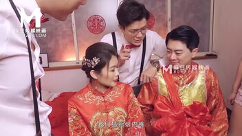 Sumptuous Chinese wife Liang Yun Fei in sizzling wedding scene