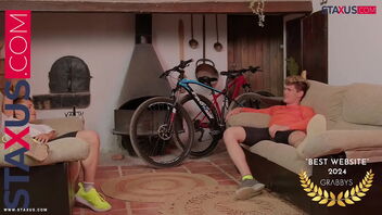 2 red-hot cyclists enjoy some sheer pleasure after a ride in this STAXUS video.