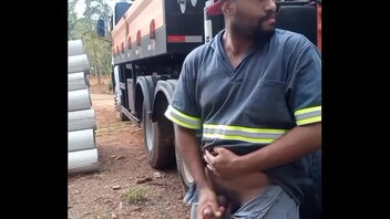 Construction worker having a supah super-fucking-hot solo moment on the job site.